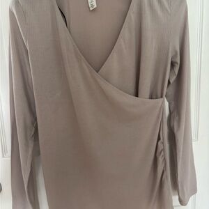 H&M maternity pajamas in medium